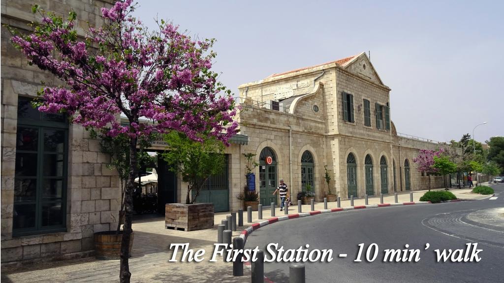 The Little House In Bakah Hotel Jerusalem Exterior photo