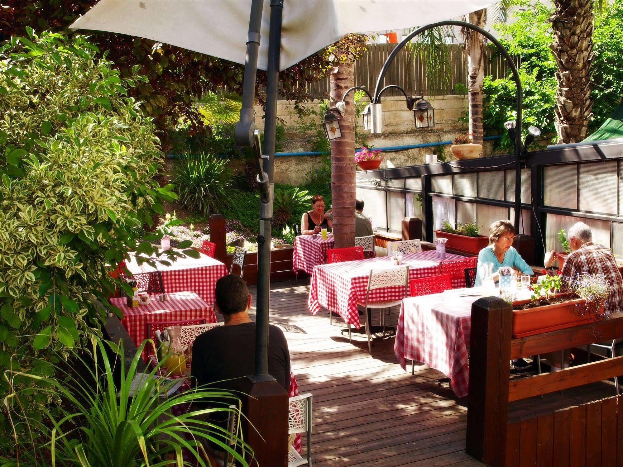 The Little House In Bakah Hotel Jerusalem Exterior photo