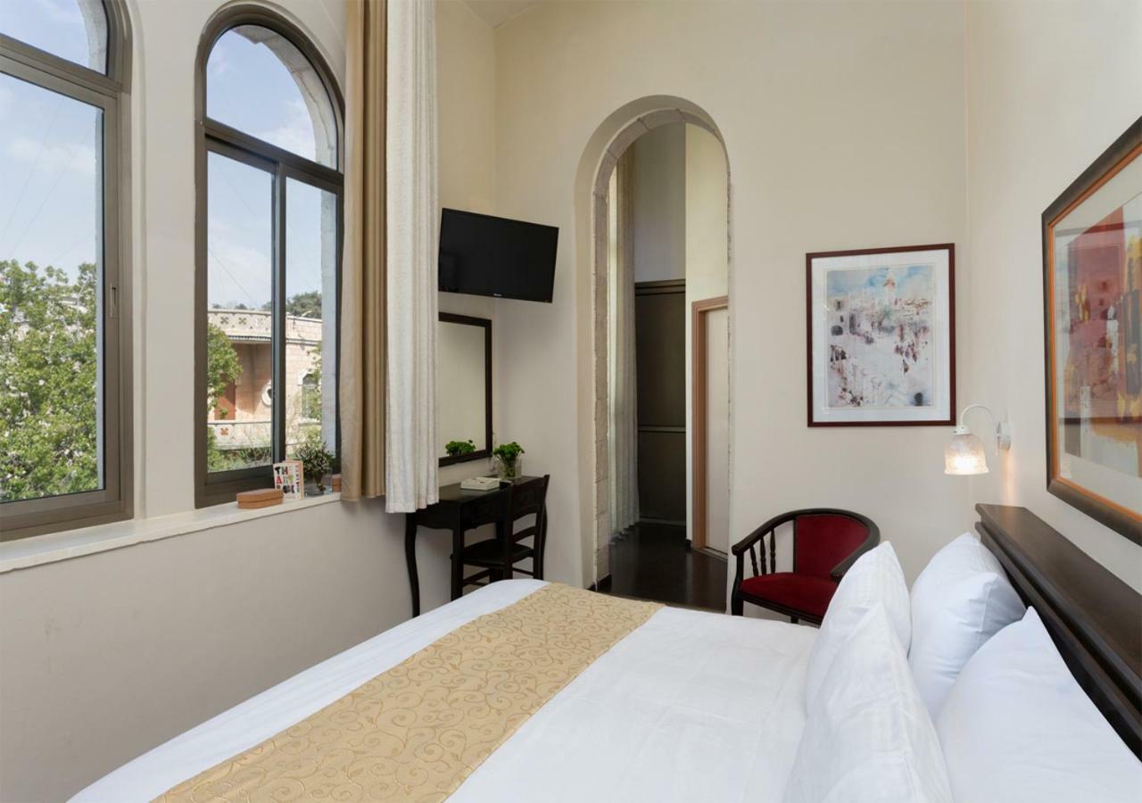 The Little House In Bakah Hotel Jerusalem Exterior photo
